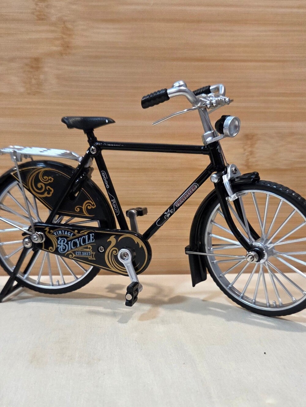 Vintage Diecast Metal Classic Bicycle Model 1:10 Scale - Black